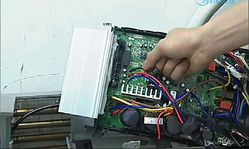 汤旺河美的空调电话是多少